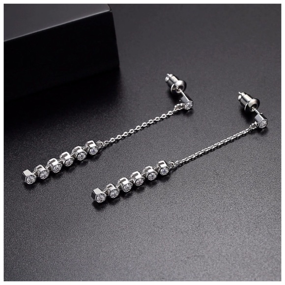 Swarovski Crystals The Yeva Long Earrings - Picture 5 of 5